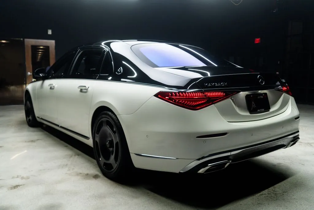 Mercedes-Benz S-Class photo 21