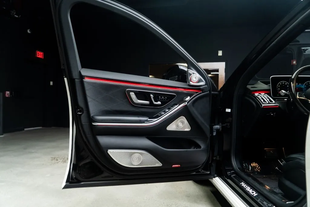 Mercedes-Benz S-Class photo 26