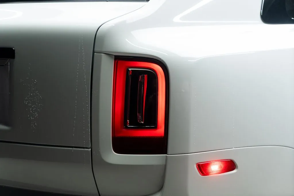 Rolls-Royce Cullinan photo 17