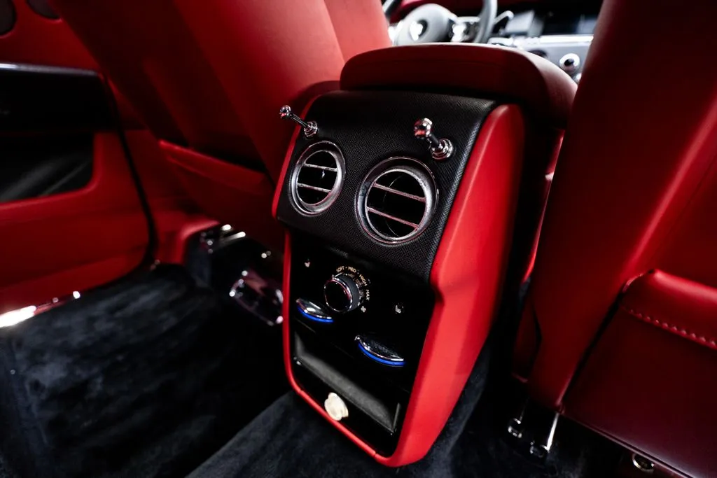 Rolls-Royce Cullinan photo 43