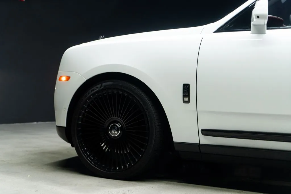 Rolls-Royce Cullinan photo 22