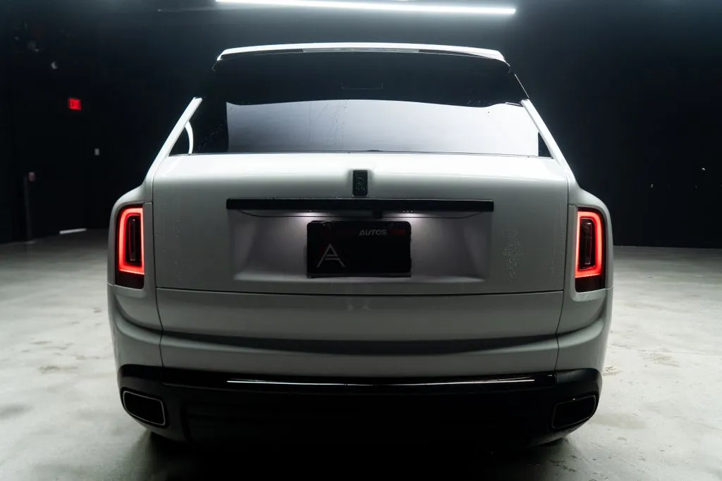 Rolls-Royce Cullinan photo 19