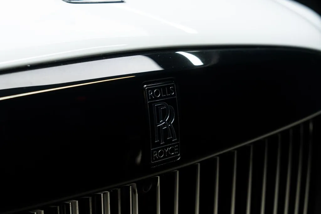 Rolls-Royce Cullinan photo 9