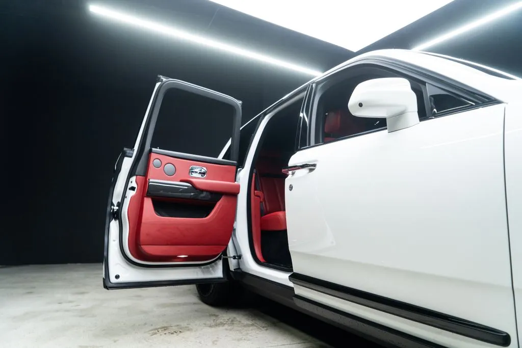 Rolls-Royce Cullinan photo 15