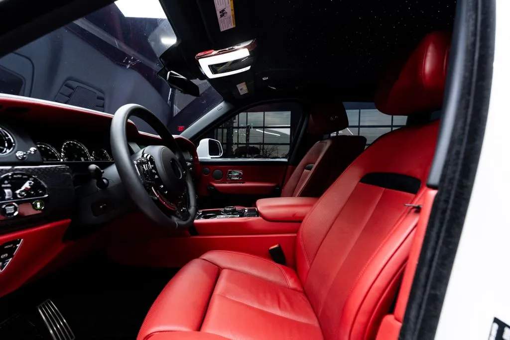 Rolls-Royce Cullinan photo 31