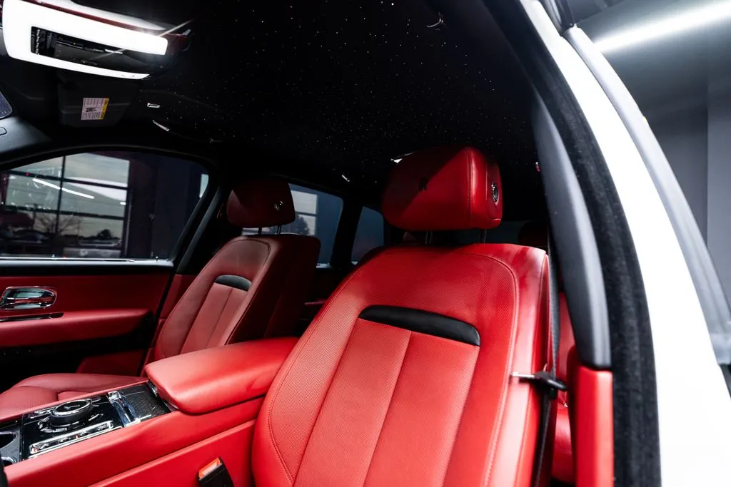 Rolls-Royce Cullinan photo 29