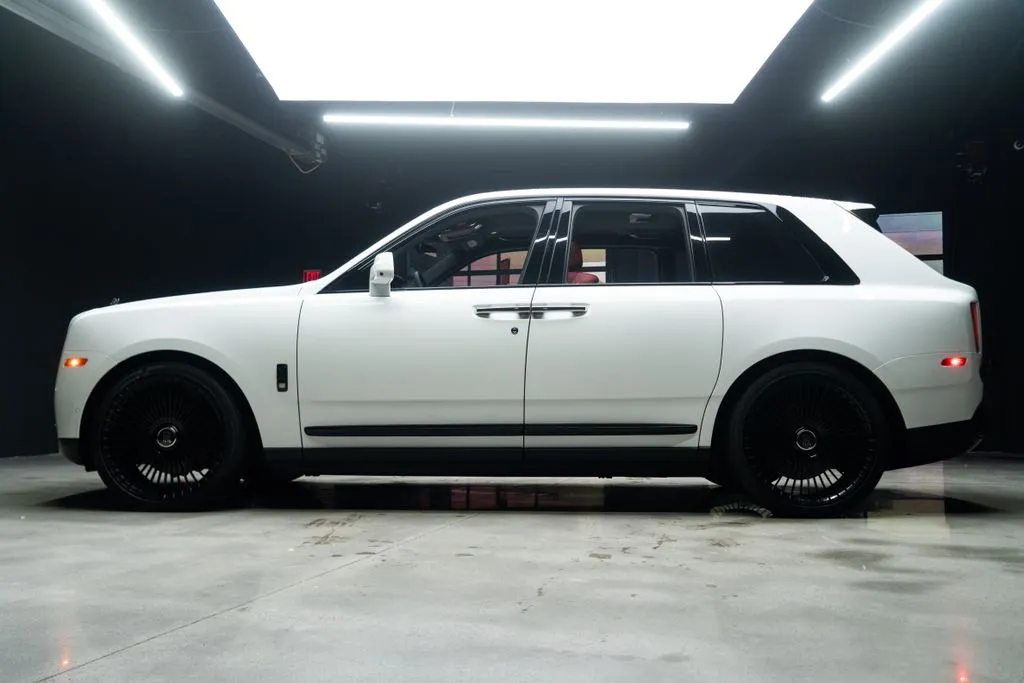 Rolls-Royce Cullinan photo 21