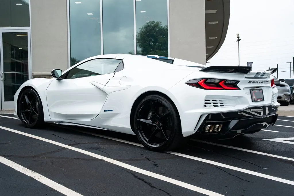Chevrolet Corvette photo 23