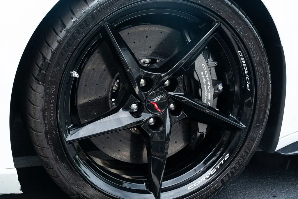 Chevrolet Corvette photo 26