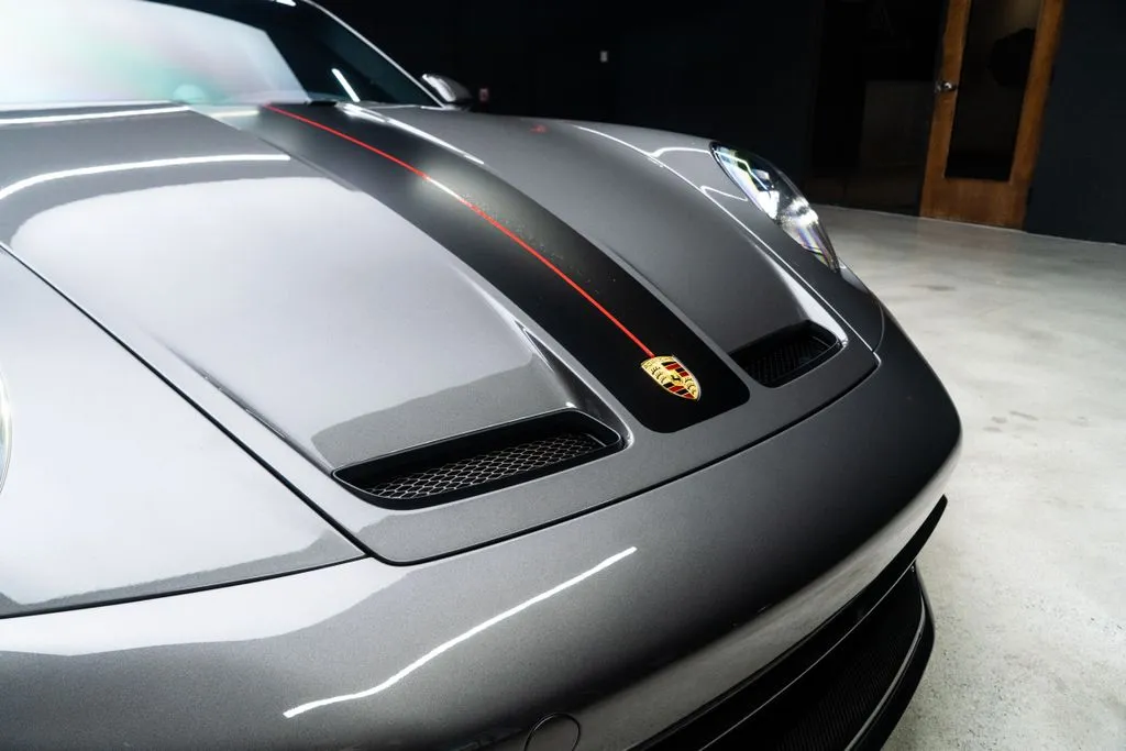 Porsche 911 photo 12