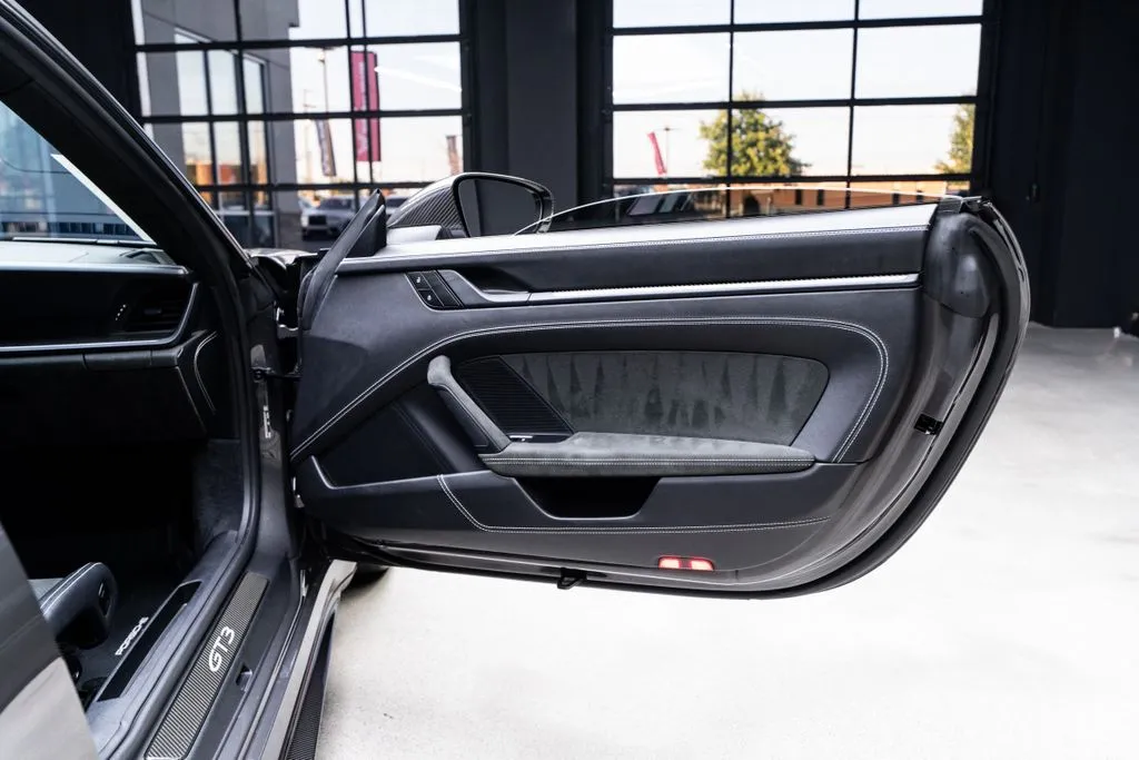 Porsche 911 photo 47