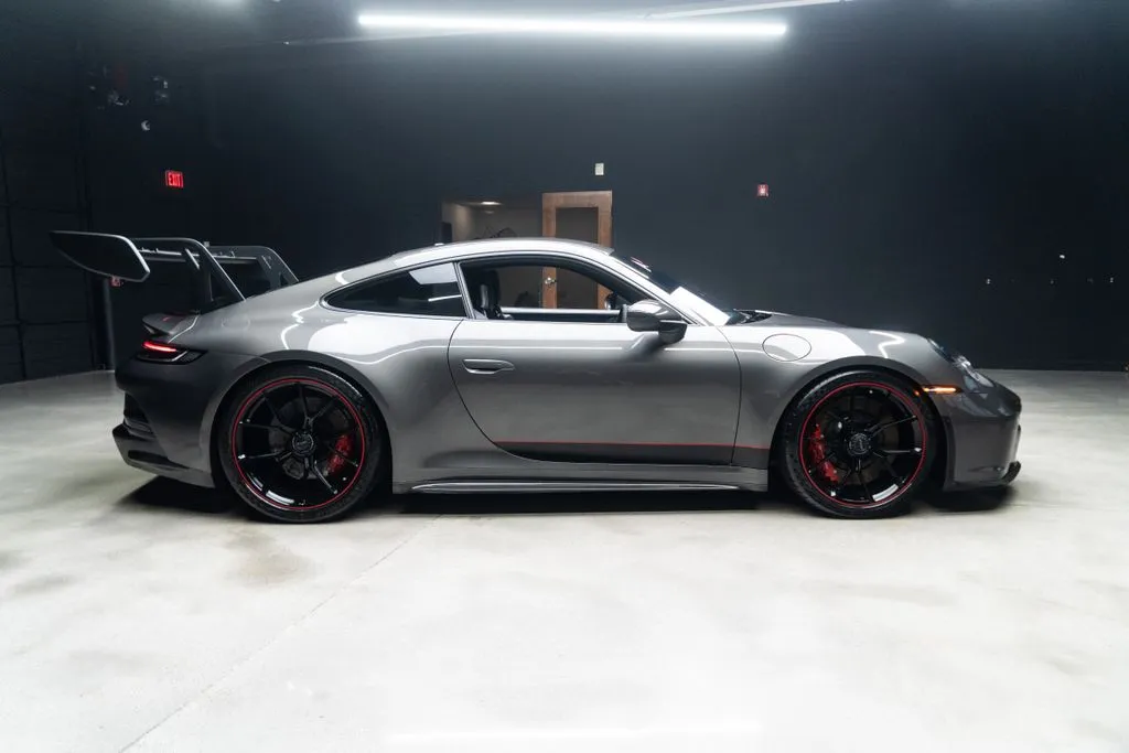 Porsche 911 photo 16
