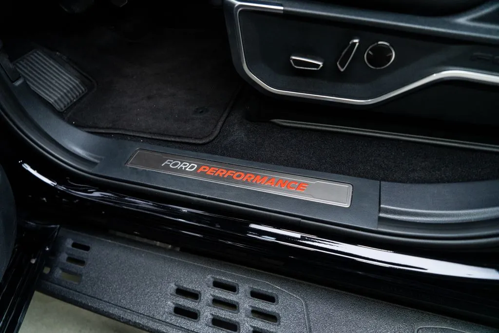 Ford F-150 photo 32