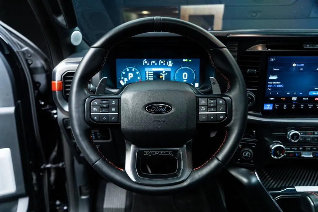 Ford F-150 photo 35