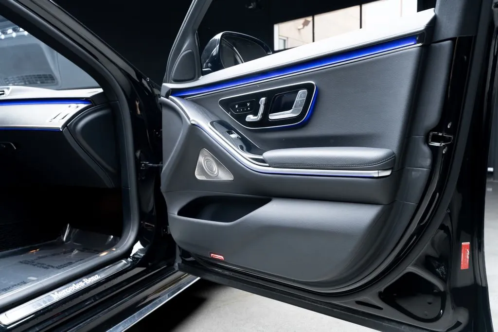 Mercedes-Benz S-Class photo 45