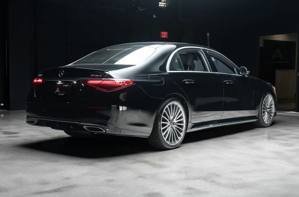 Mercedes-Benz S-Class photo 14