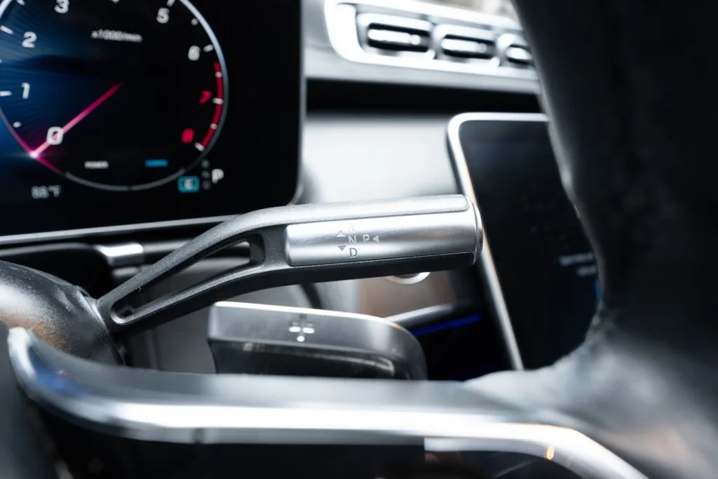 Mercedes-Benz S-Class photo 33