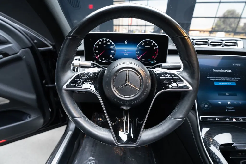 Mercedes-Benz S-Class photo 30