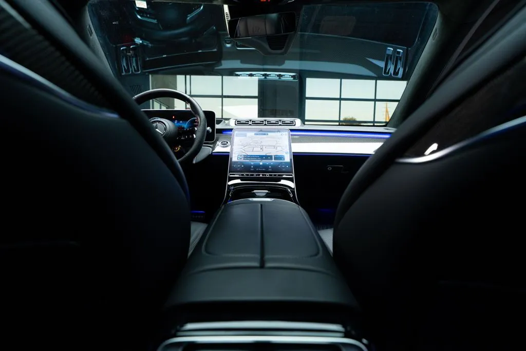 Mercedes-Benz S-Class photo 40