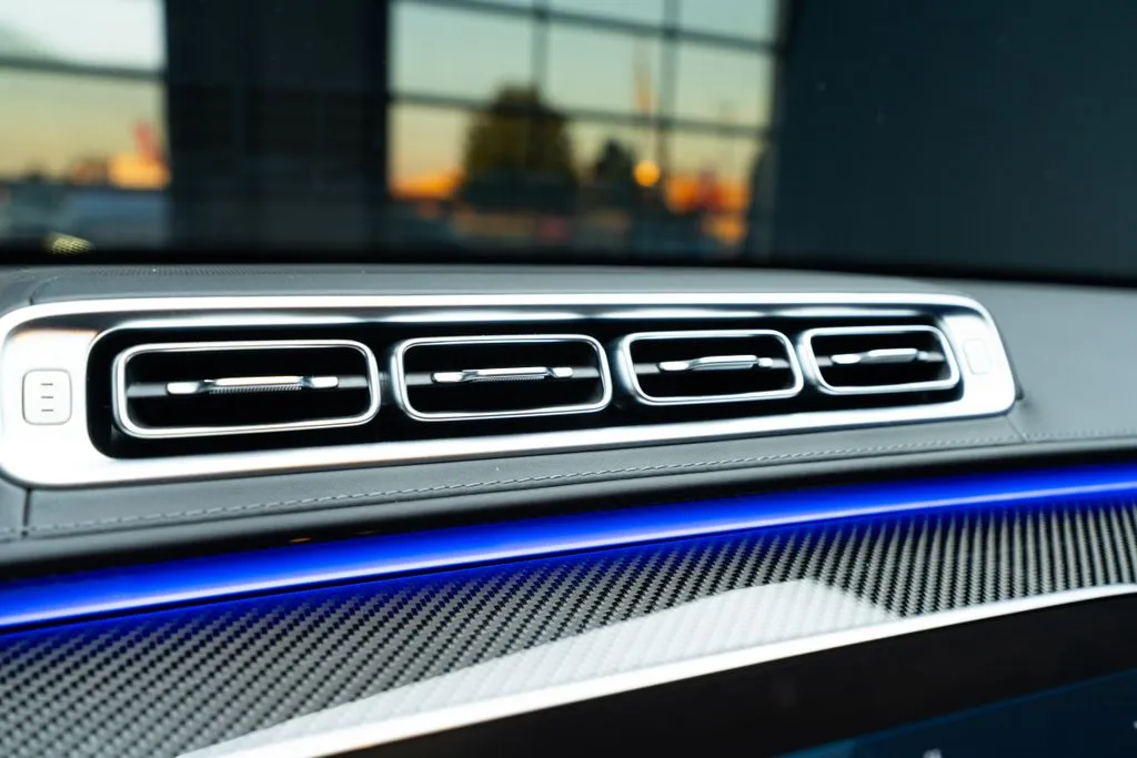 Mercedes-Benz S-Class photo 37