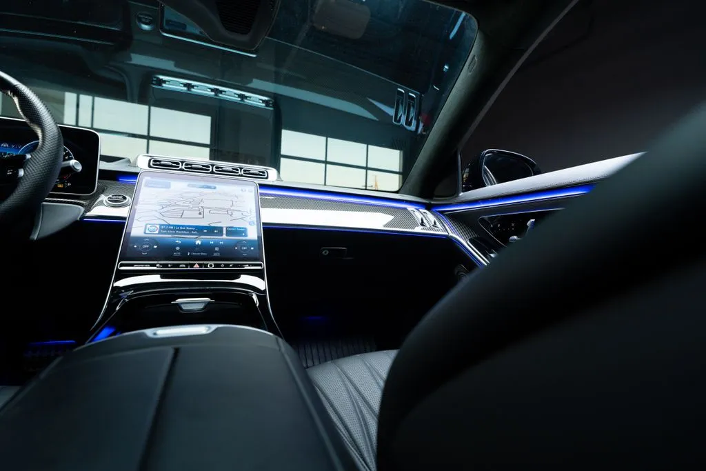 Mercedes-Benz S-Class photo 42