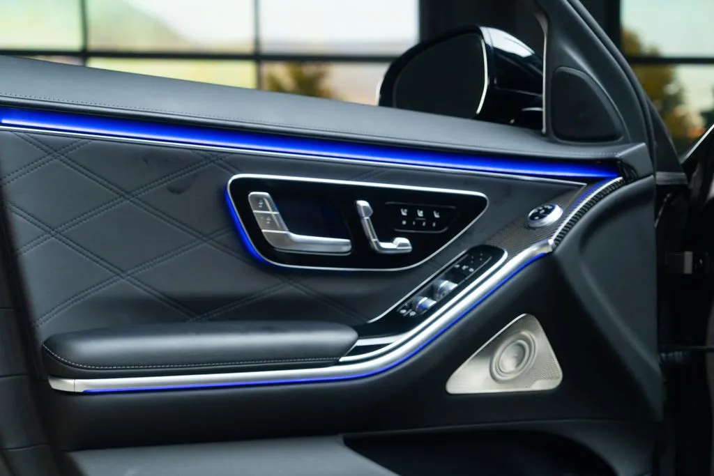 Mercedes-Benz S-Class photo 20