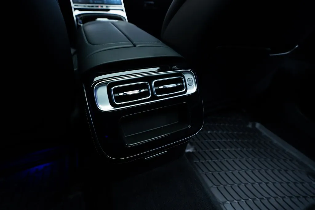 Mercedes-Benz S-Class photo 43