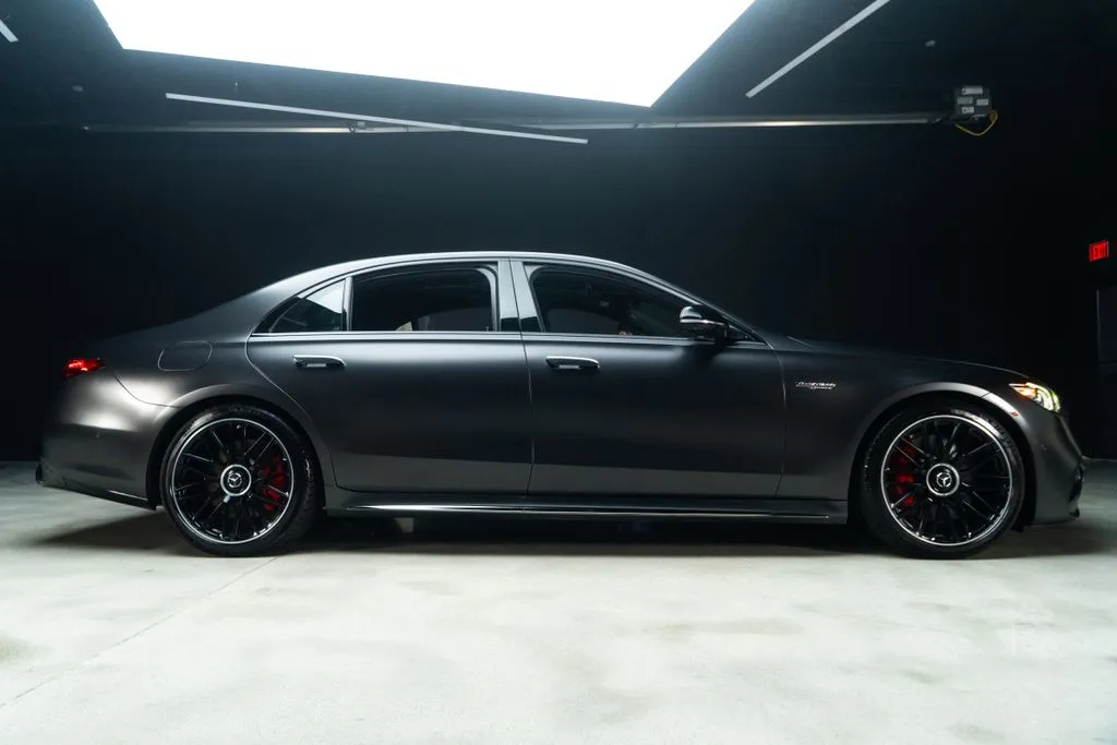 Mercedes-Benz S-Class photo 11