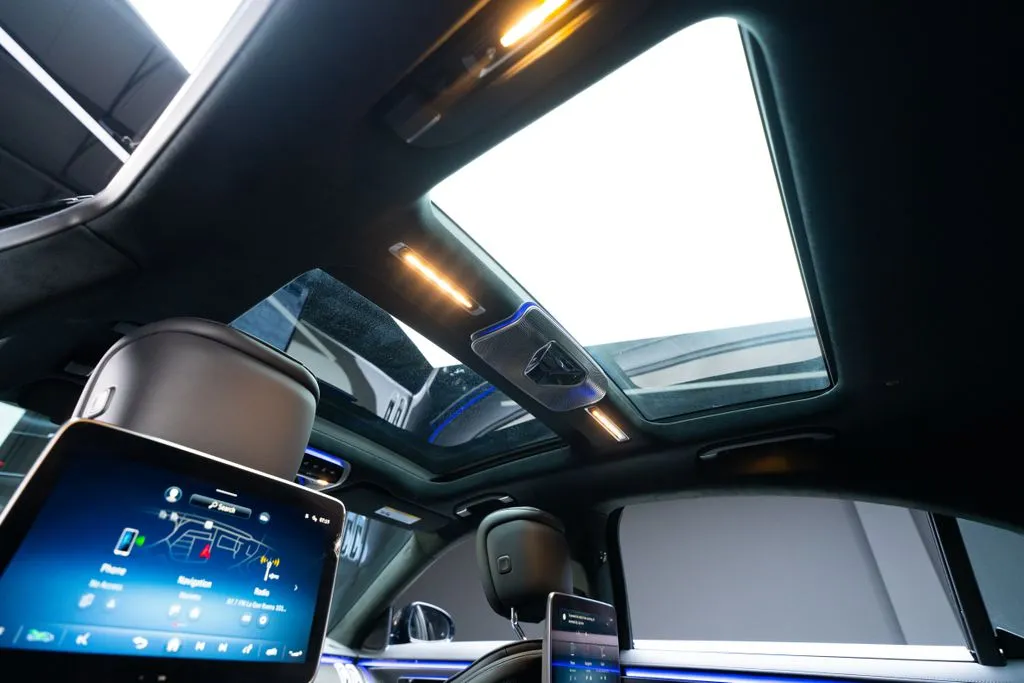 Mercedes-Benz S-Class photo 48