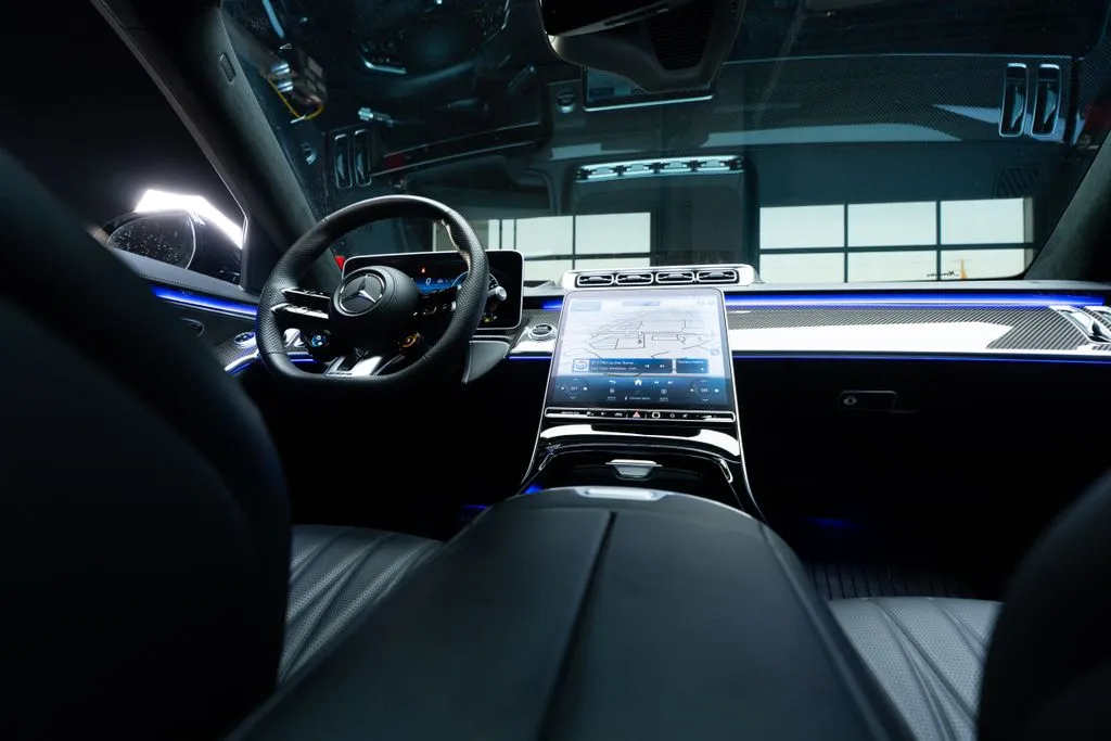 Mercedes-Benz S-Class photo 41