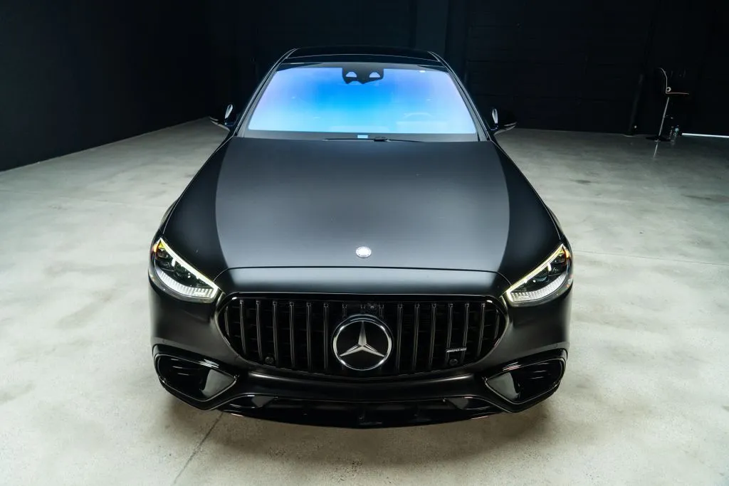 Mercedes-Benz S-Class photo 8