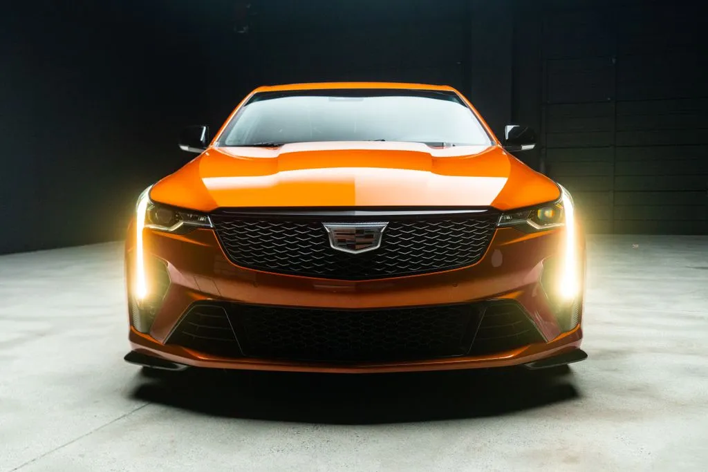 Cadillac CT4 photo 3