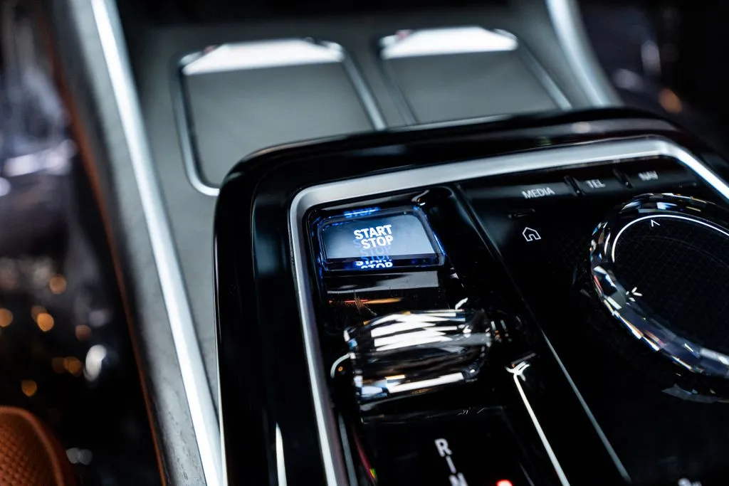 BMW i7 photo 30