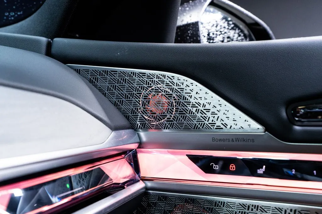 BMW i7 photo 32