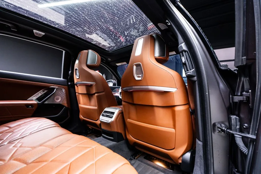 BMW i7 photo 35