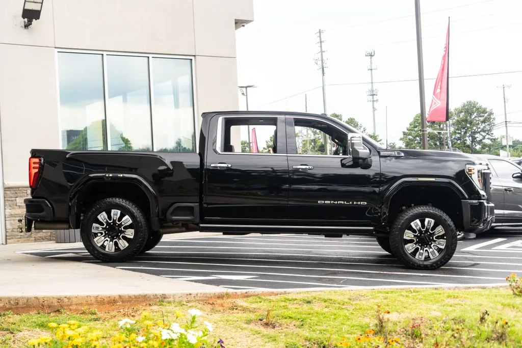 GMC Sierra 3500 HD photo 8