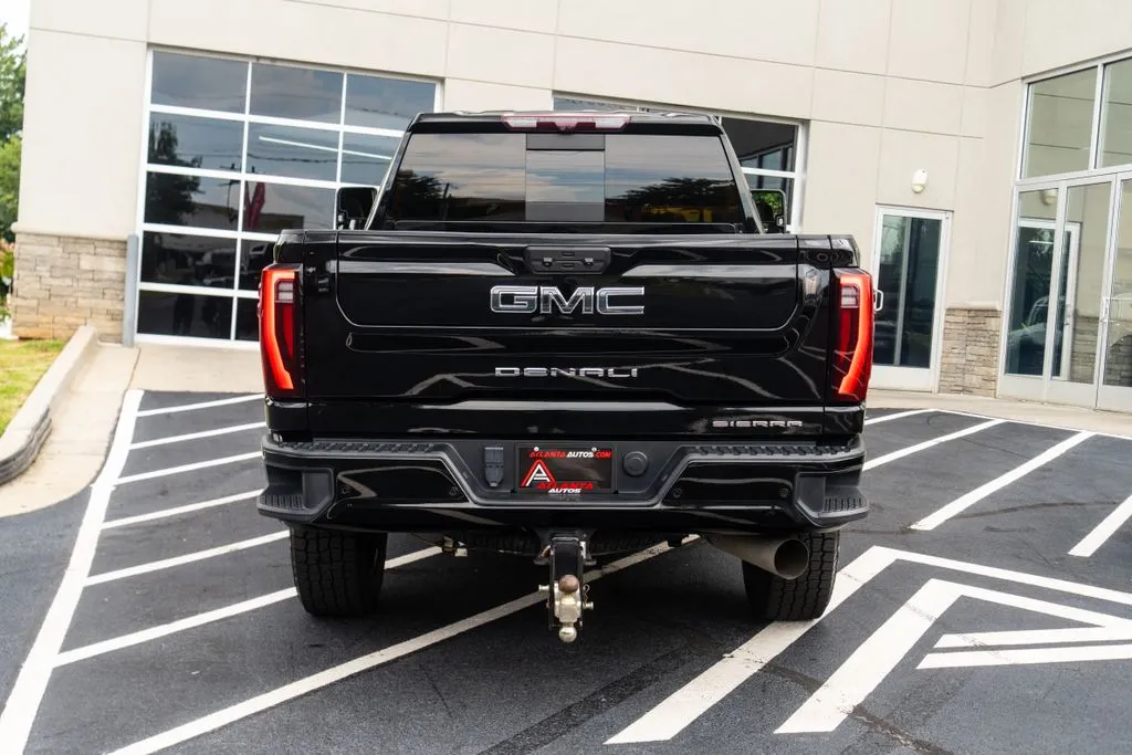 GMC Sierra 3500 HD photo 17