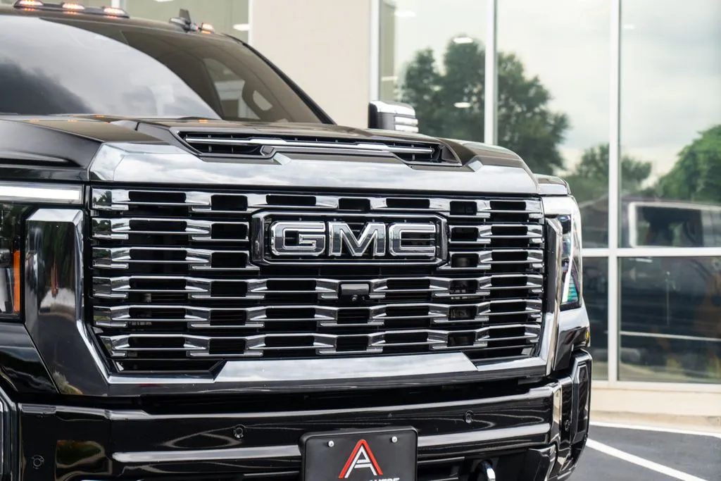 GMC Sierra 3500 HD photo 4