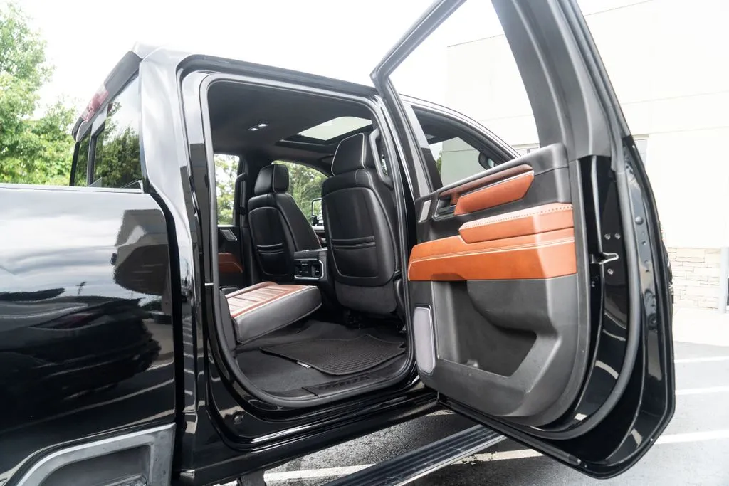 GMC Sierra 3500 HD photo 45