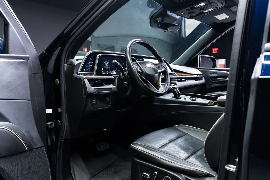 Cadillac Escalade ESV photo 26