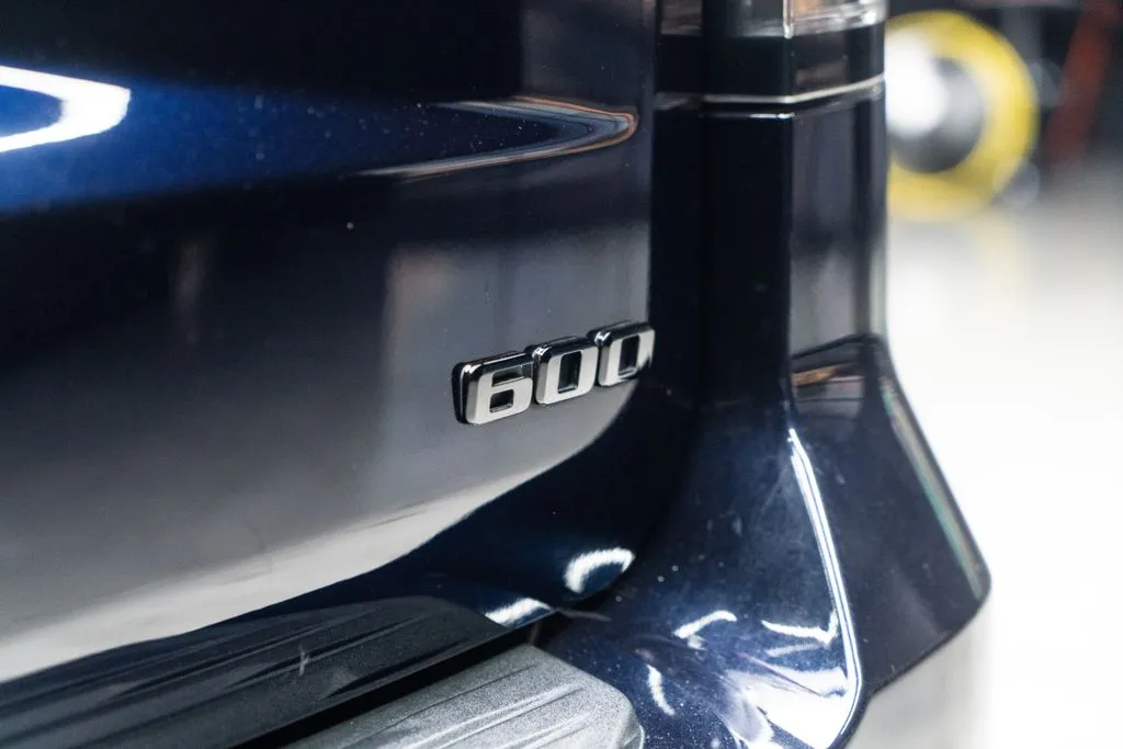 Cadillac Escalade ESV photo 19