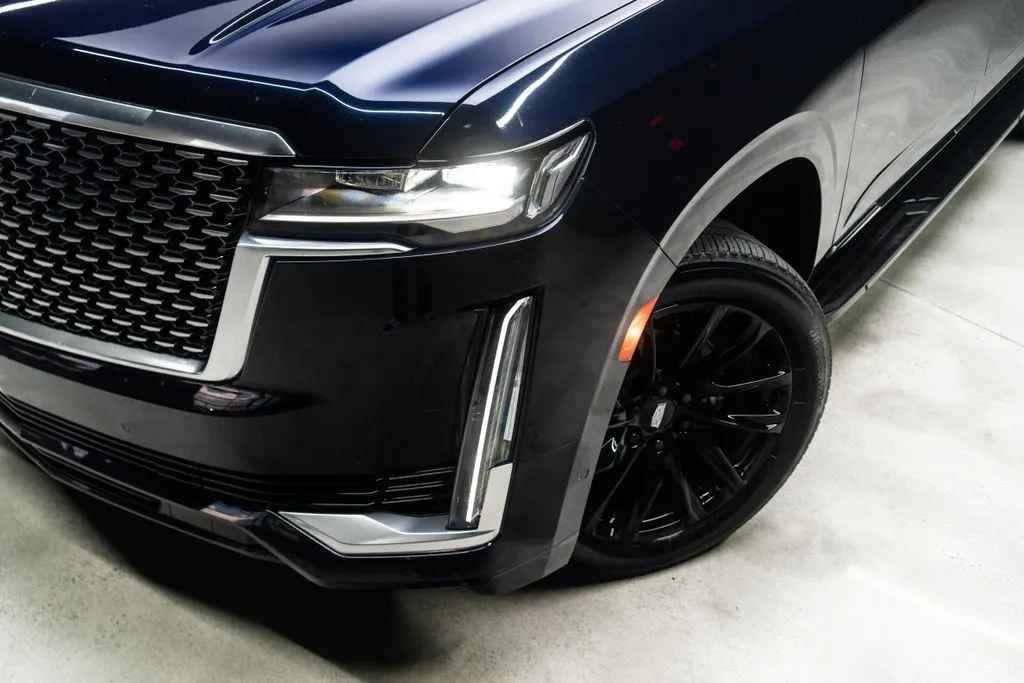 Cadillac Escalade ESV photo 4