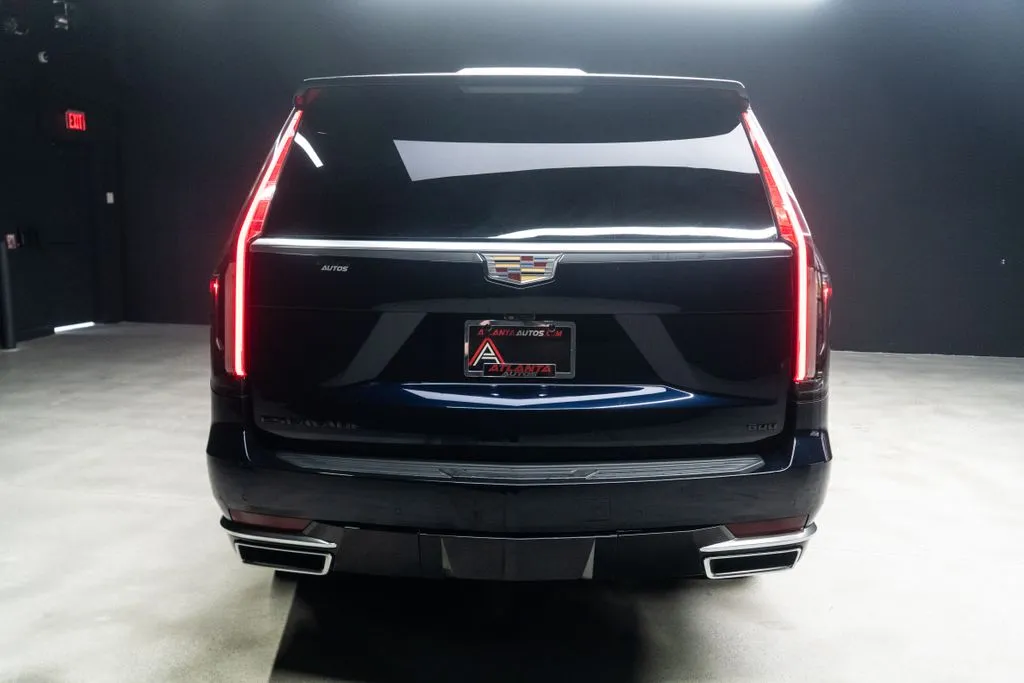Cadillac Escalade ESV photo 16