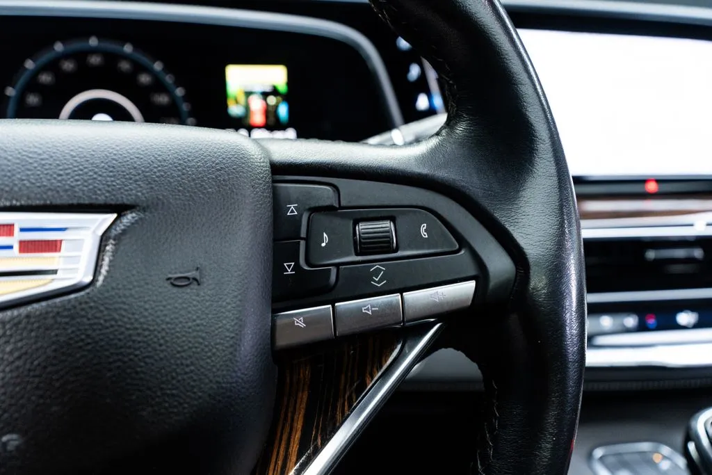 Cadillac Escalade ESV photo 28