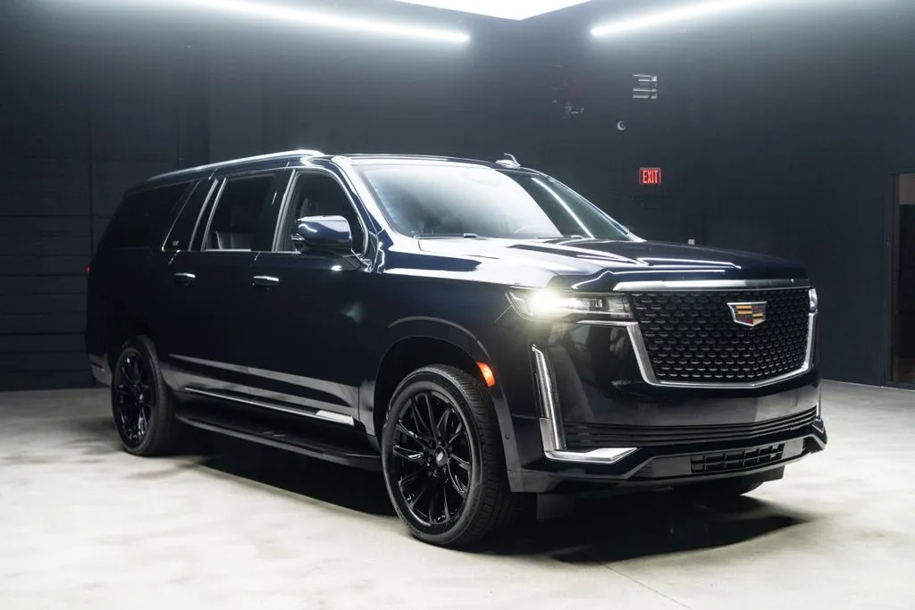 Cadillac Escalade ESV photo 8