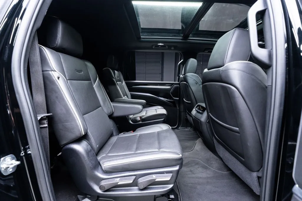Cadillac Escalade ESV photo 39