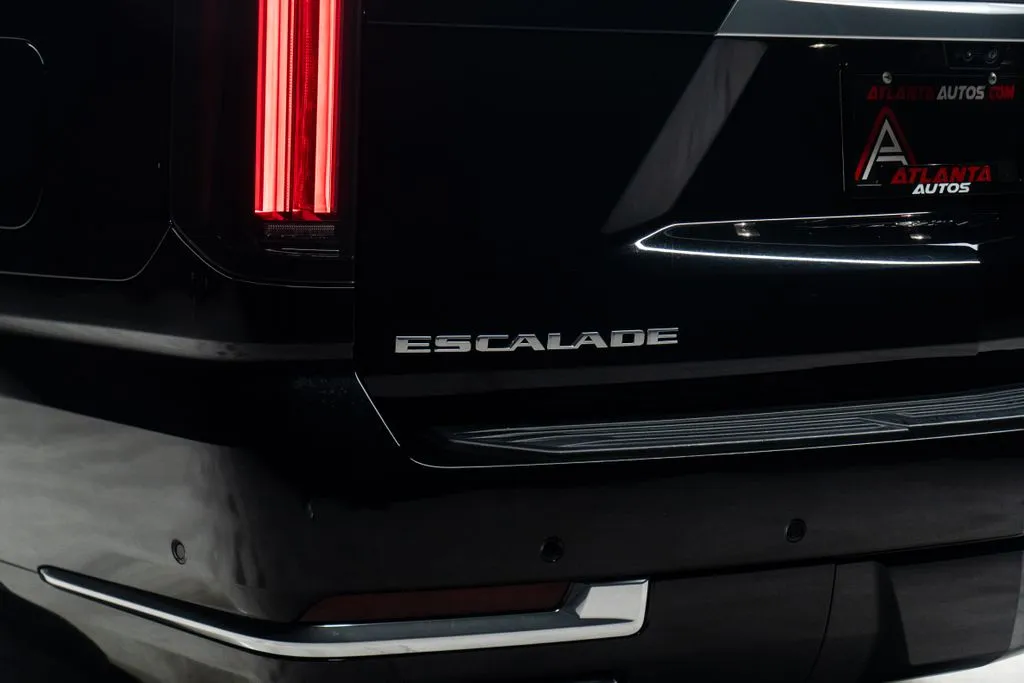 Cadillac Escalade ESV photo 17