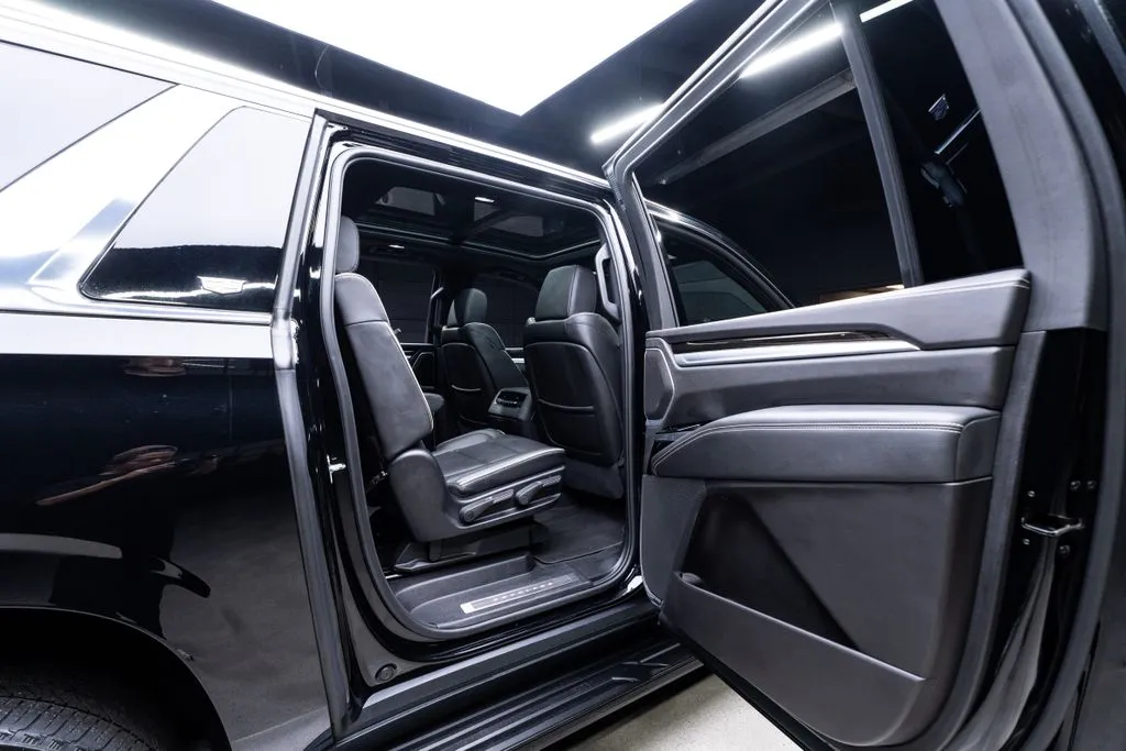 Cadillac Escalade ESV photo 42