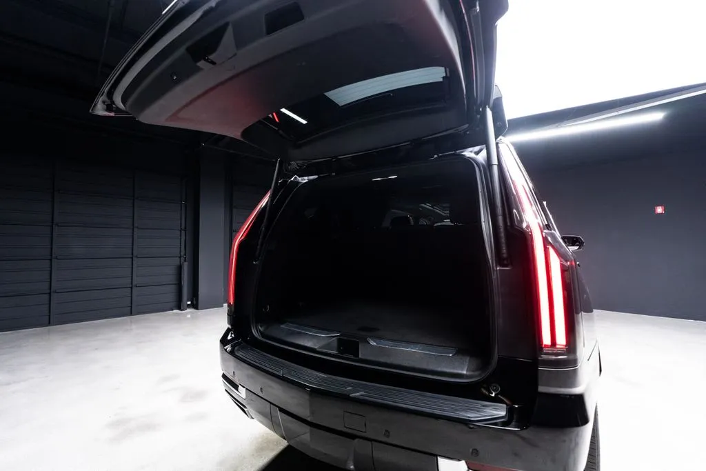 Cadillac Escalade ESV photo 43