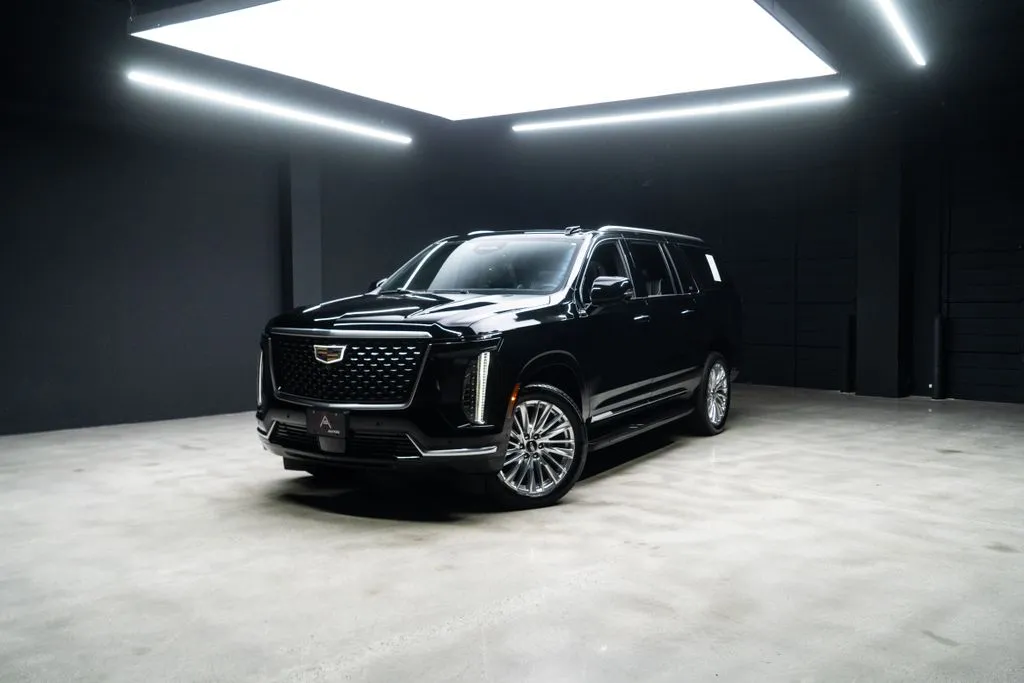 Cadillac Escalade ESV photo 45